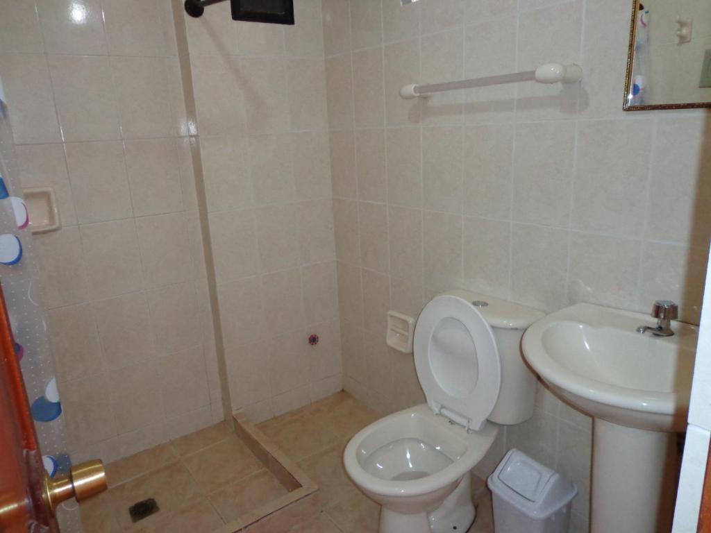 Hostal Real Los Andes Del Lago Copacabana  Quarto foto